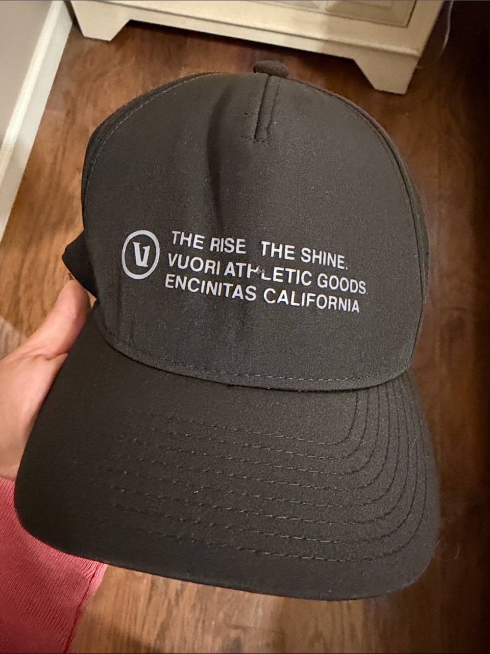 Vuori The Rise The Shine Black Performance Snapback Hat Adjustable Encinitas CA